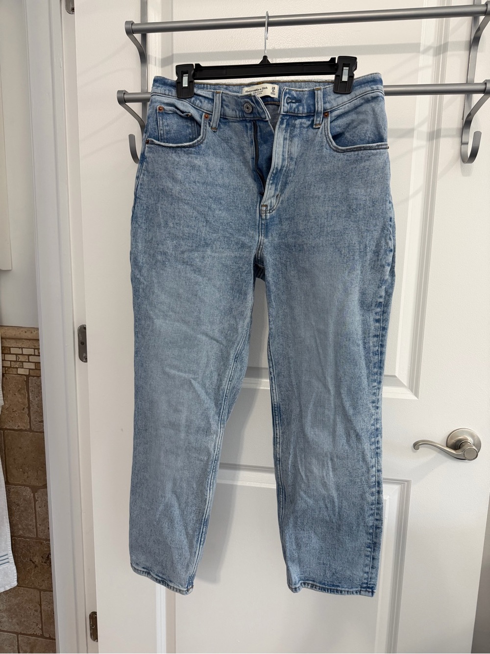 Abercrombie & Fitch women’s Light Blue Relaxed Jeans